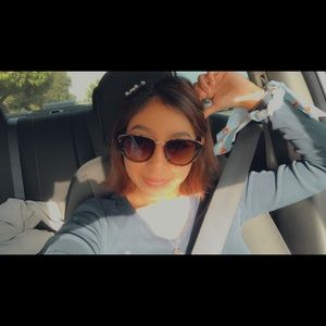 Meet your Posher, Frida